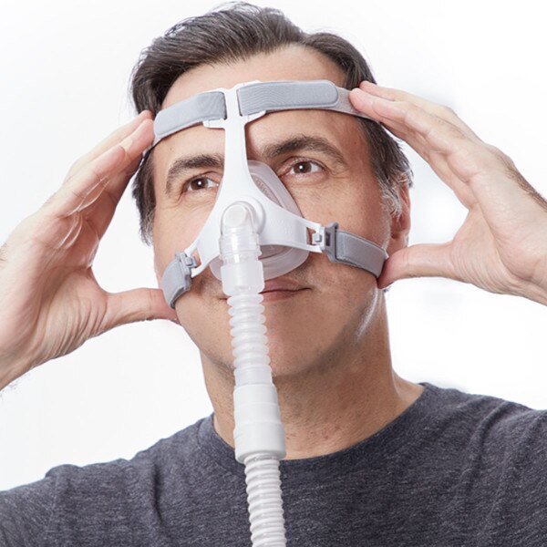 Man Fitting Wizard 310 Nasal Mask